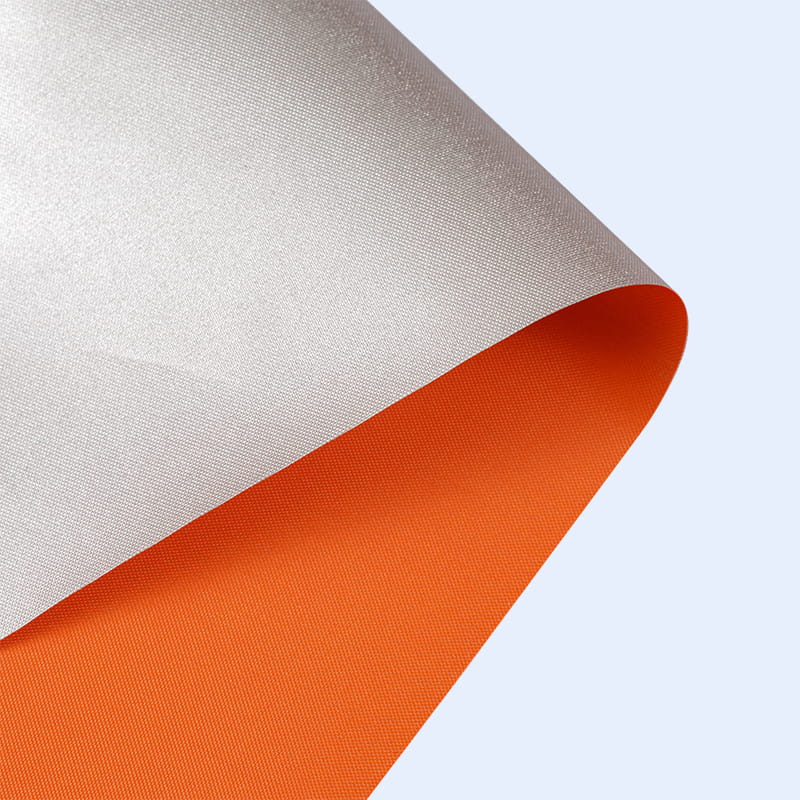 Dath Taffeta le sciath airgid-03